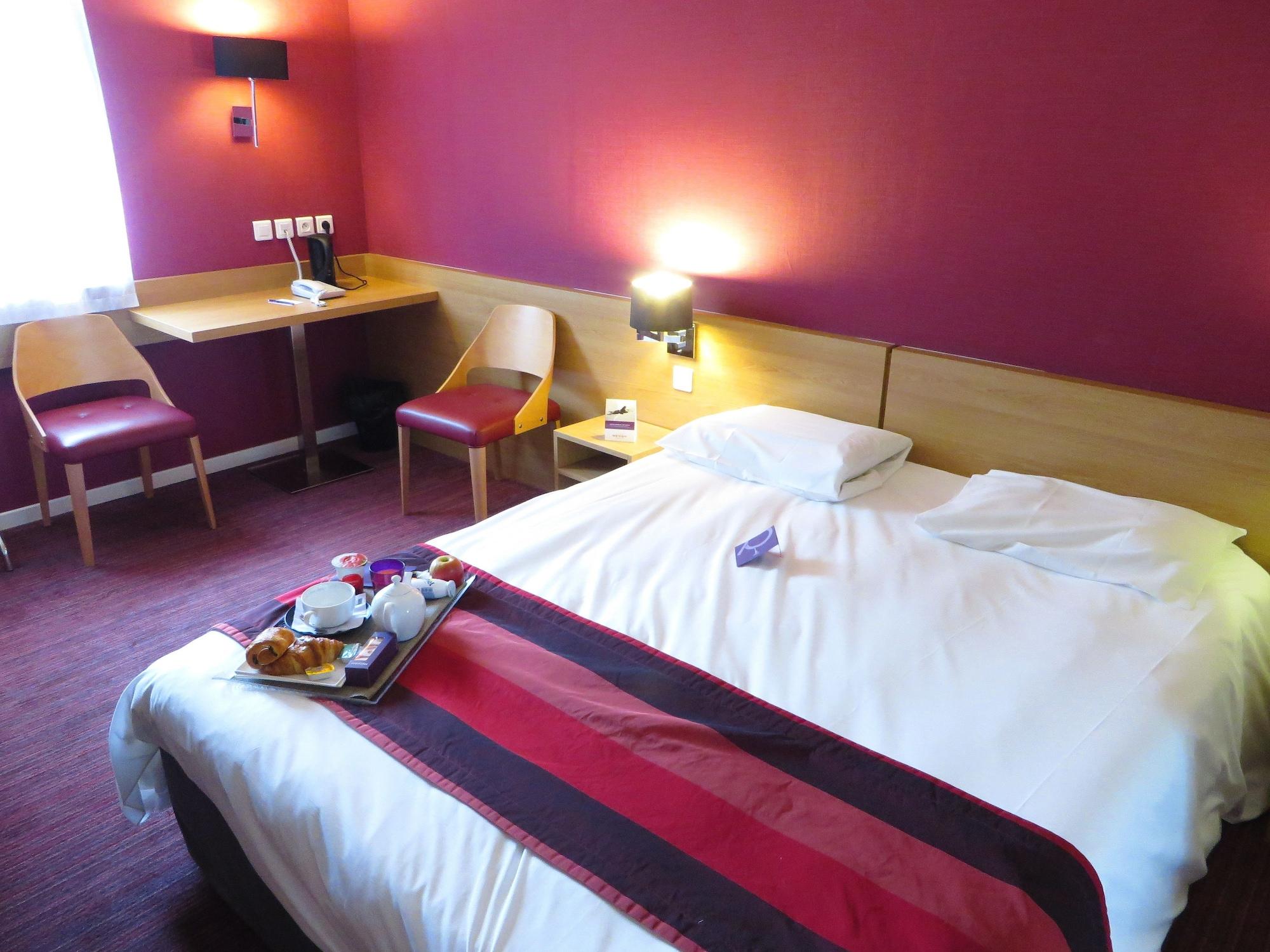 Mercure Hexagone Luxeuil Luxeuil-les-Bains Exterior foto