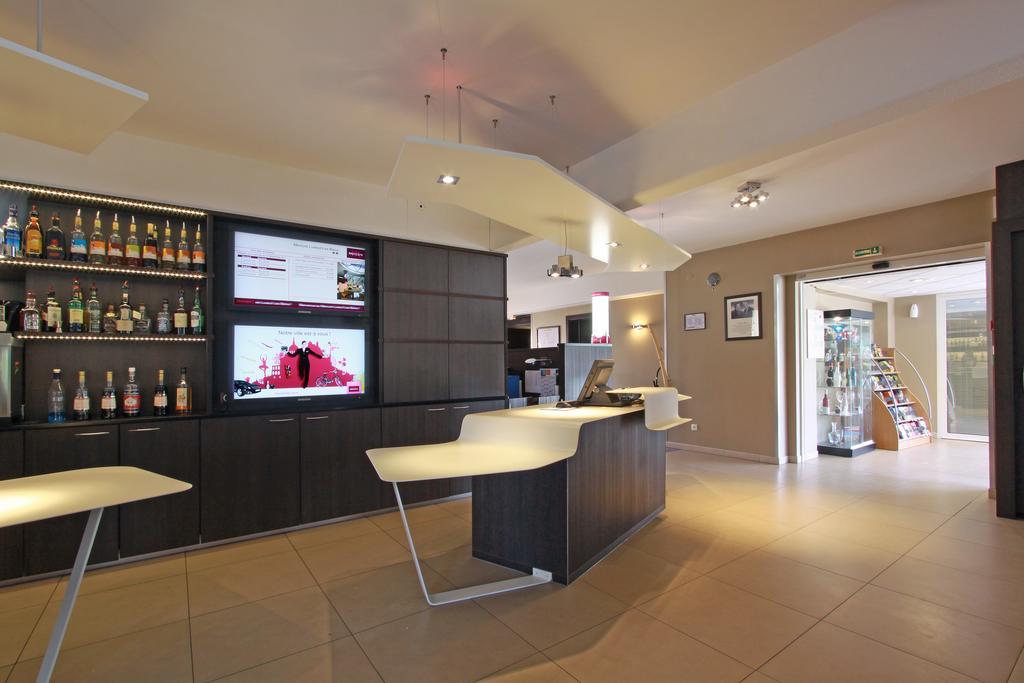 Mercure Hexagone Luxeuil Luxeuil-les-Bains Exterior foto