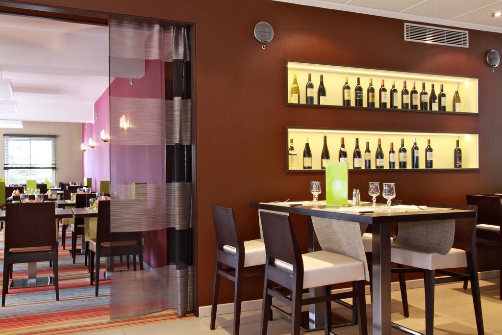 Mercure Hexagone Luxeuil Luxeuil-les-Bains Exterior foto