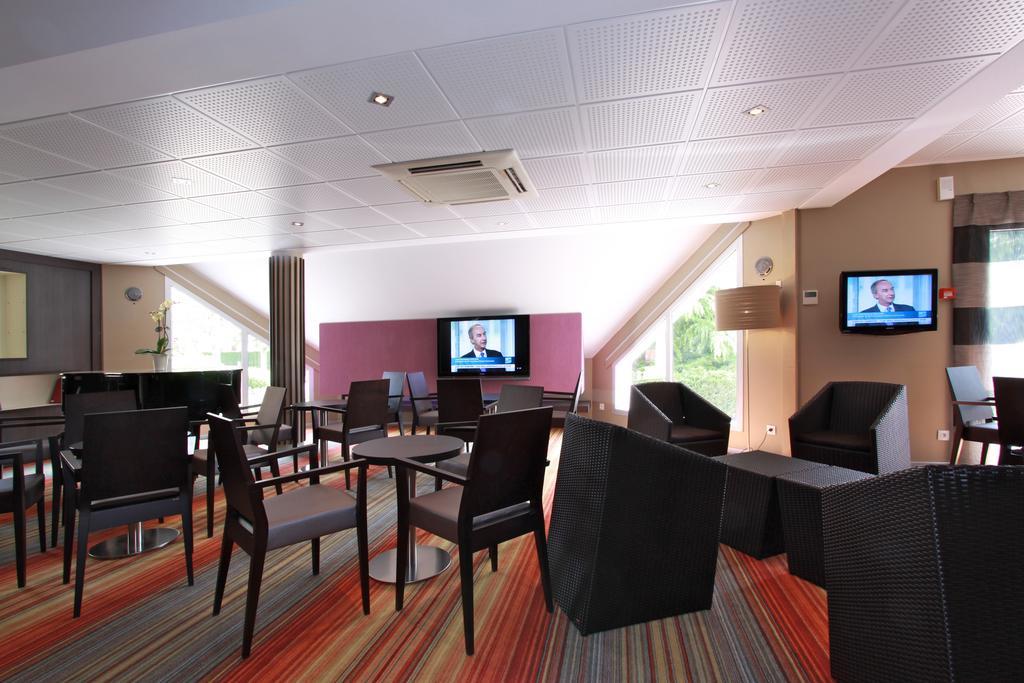 Mercure Hexagone Luxeuil Luxeuil-les-Bains Exterior foto