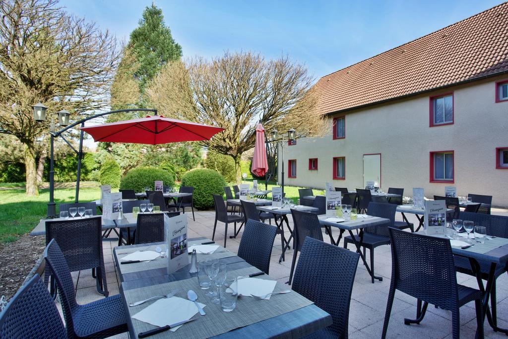 Mercure Hexagone Luxeuil Luxeuil-les-Bains Exterior foto