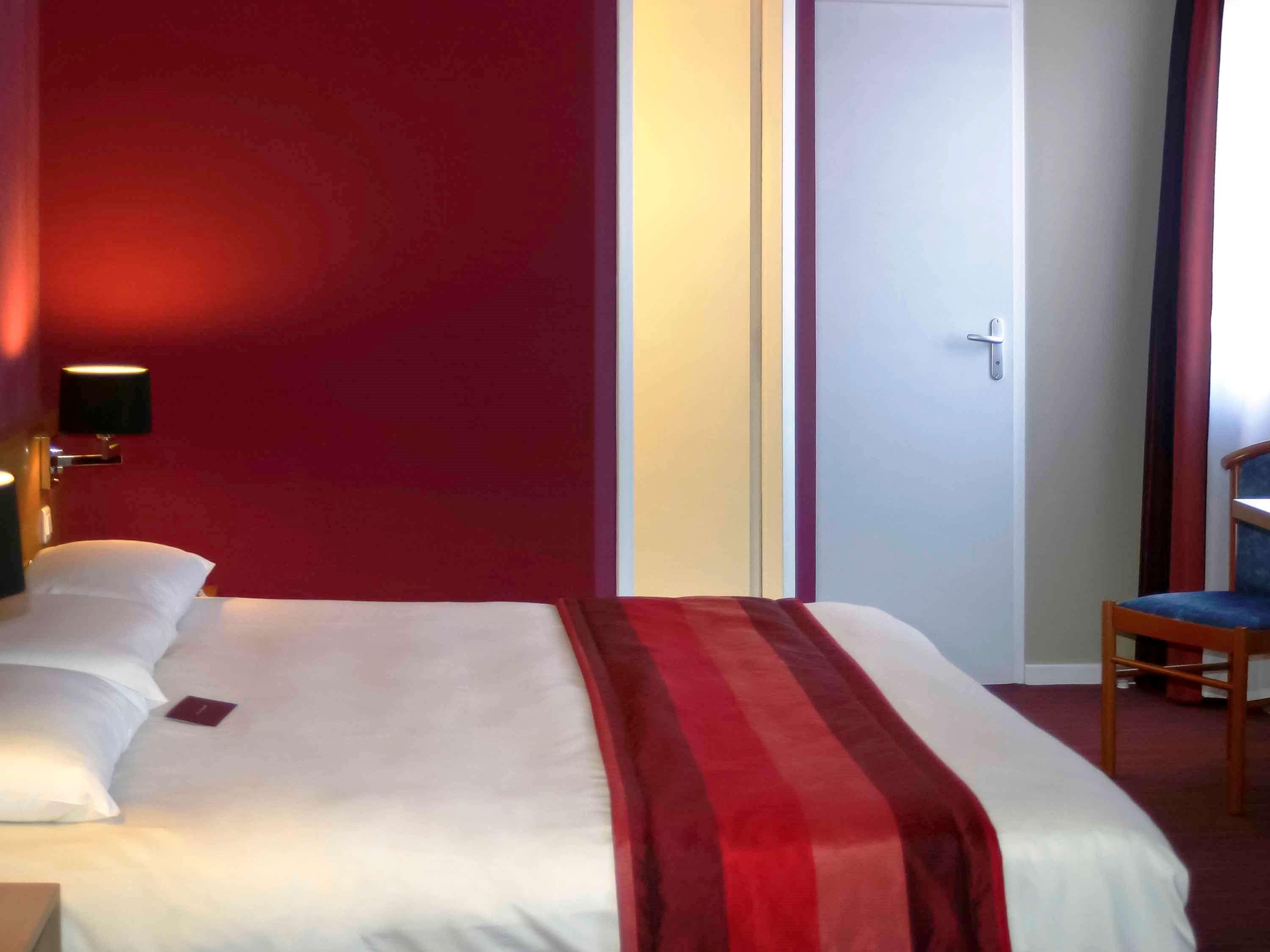 Mercure Hexagone Luxeuil Luxeuil-les-Bains Exterior foto