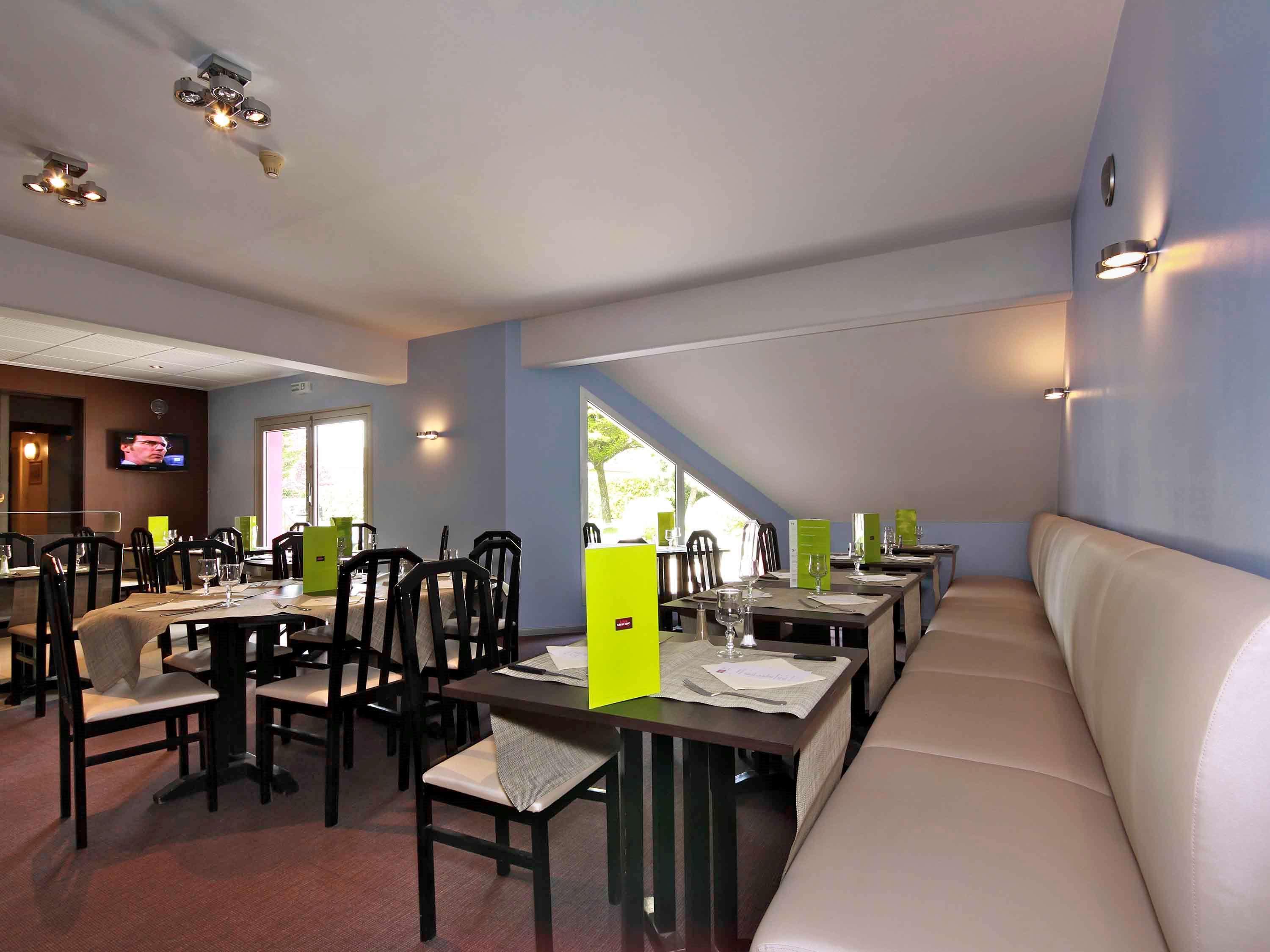 Mercure Hexagone Luxeuil Luxeuil-les-Bains Exterior foto