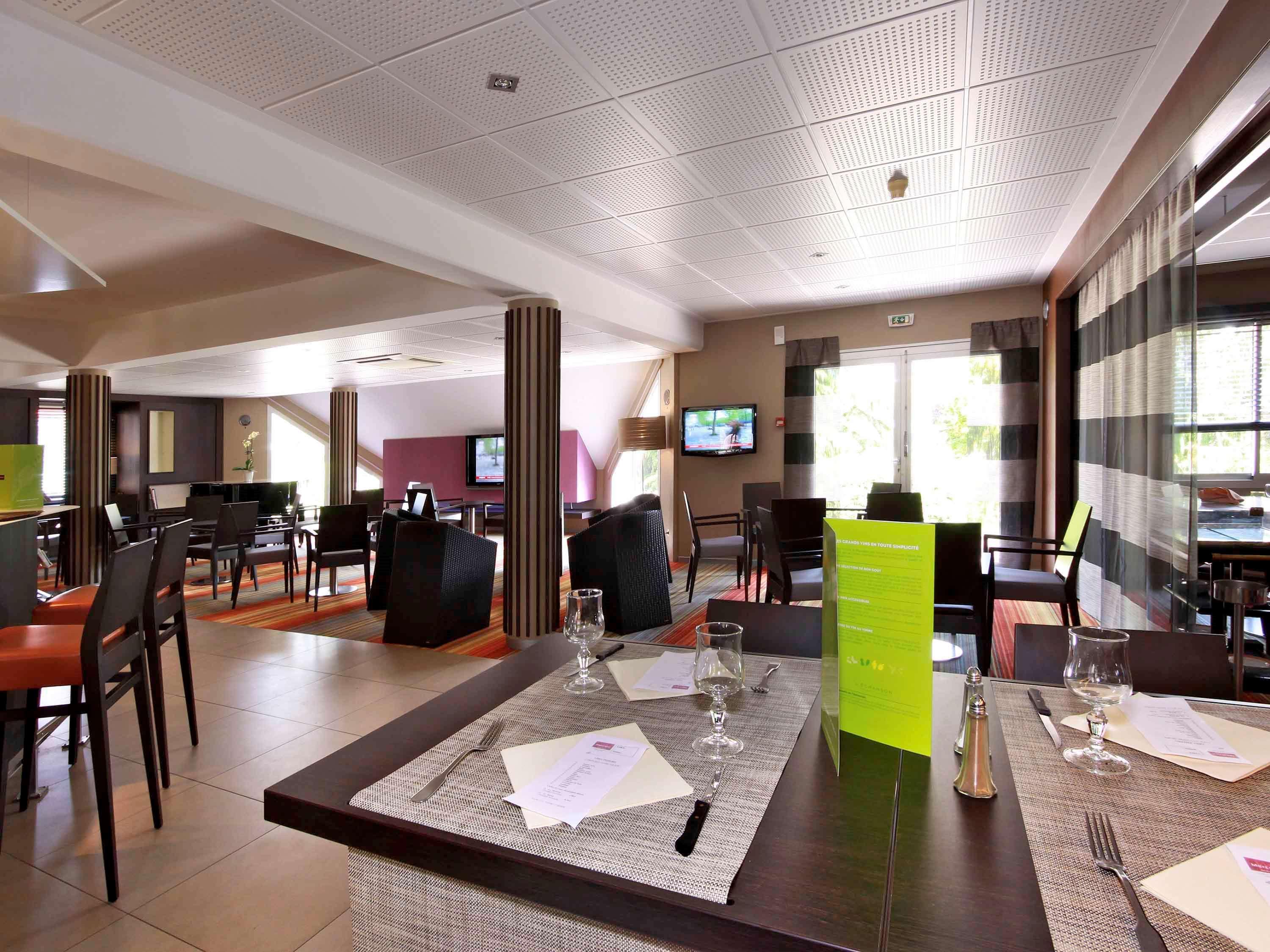Mercure Hexagone Luxeuil Luxeuil-les-Bains Exterior foto