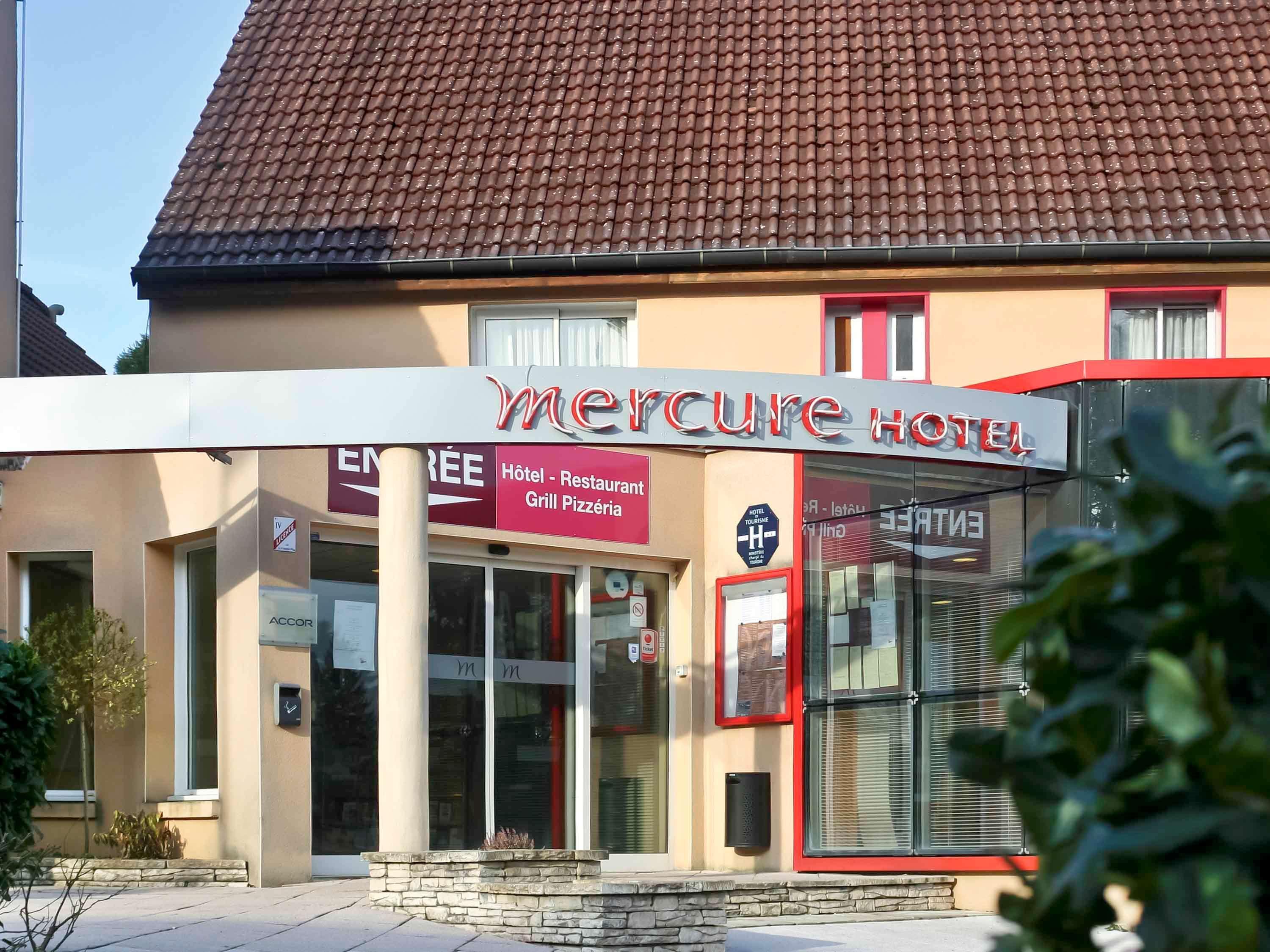 Mercure Hexagone Luxeuil Luxeuil-les-Bains Exterior foto