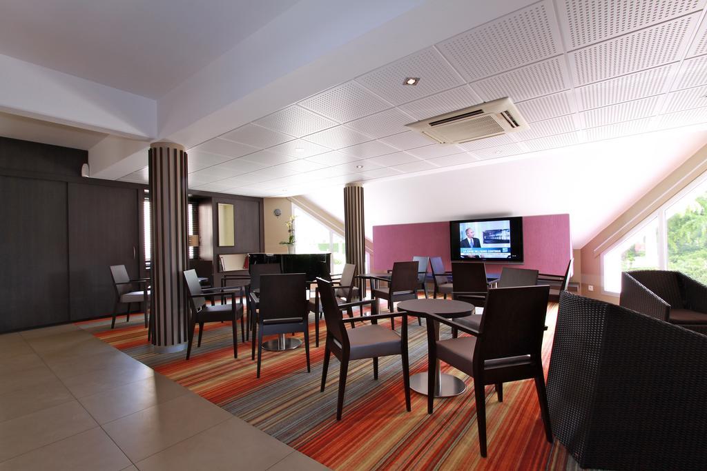 Mercure Hexagone Luxeuil Luxeuil-les-Bains Exterior foto