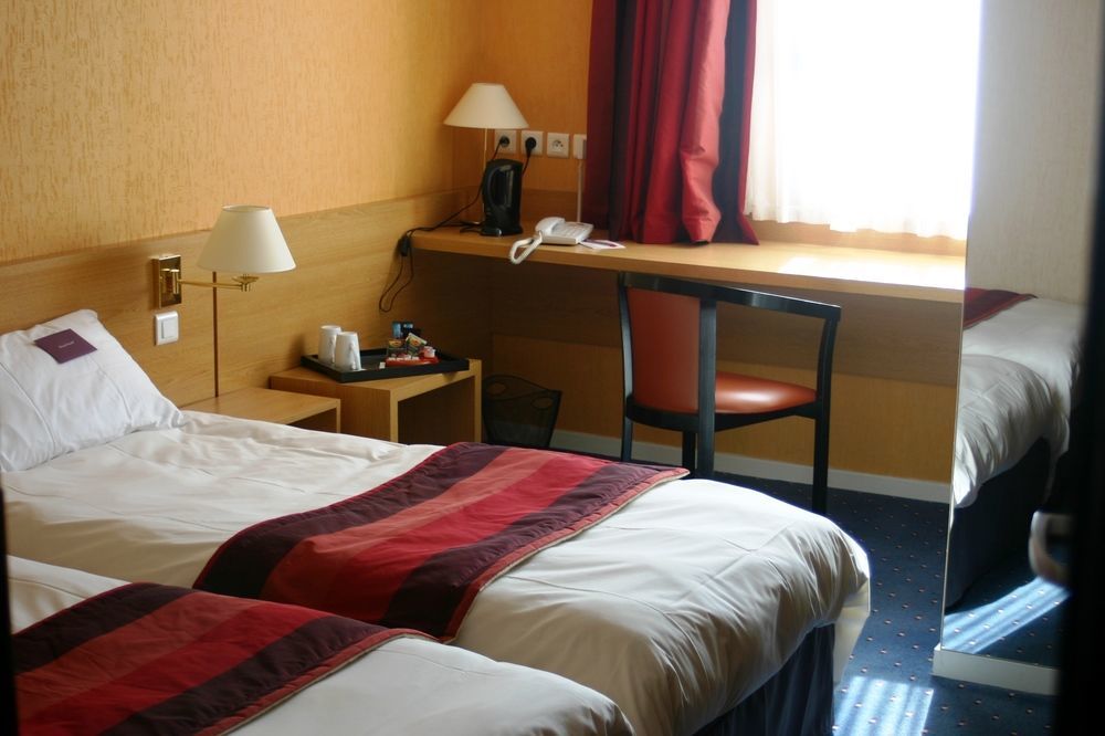 Mercure Hexagone Luxeuil Luxeuil-les-Bains Exterior foto